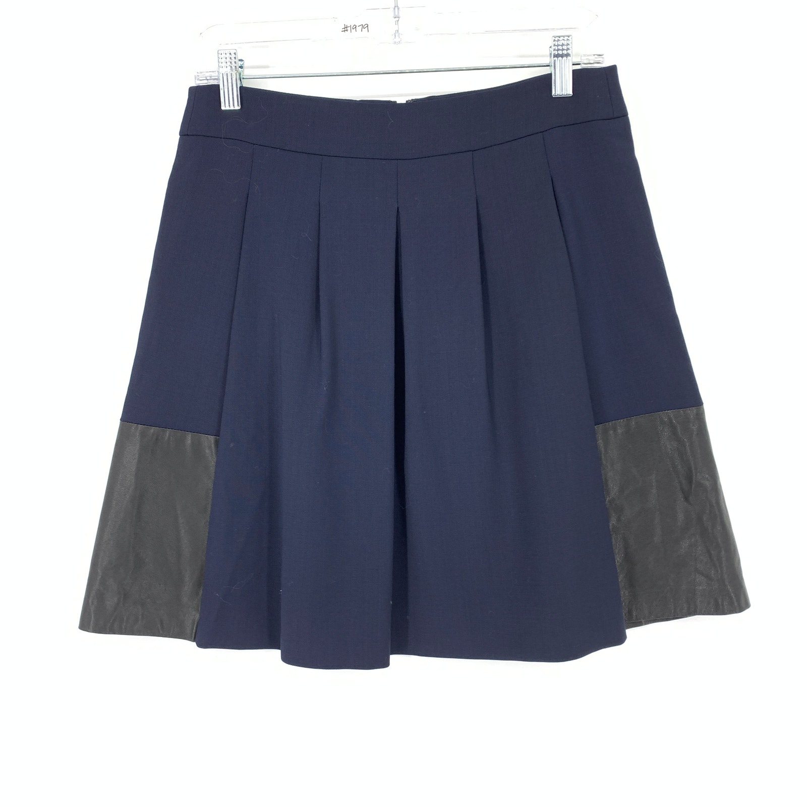 Vince Skirt Women's Size 4 Wool And Leather Detailed Pleated A-Line Navy Black